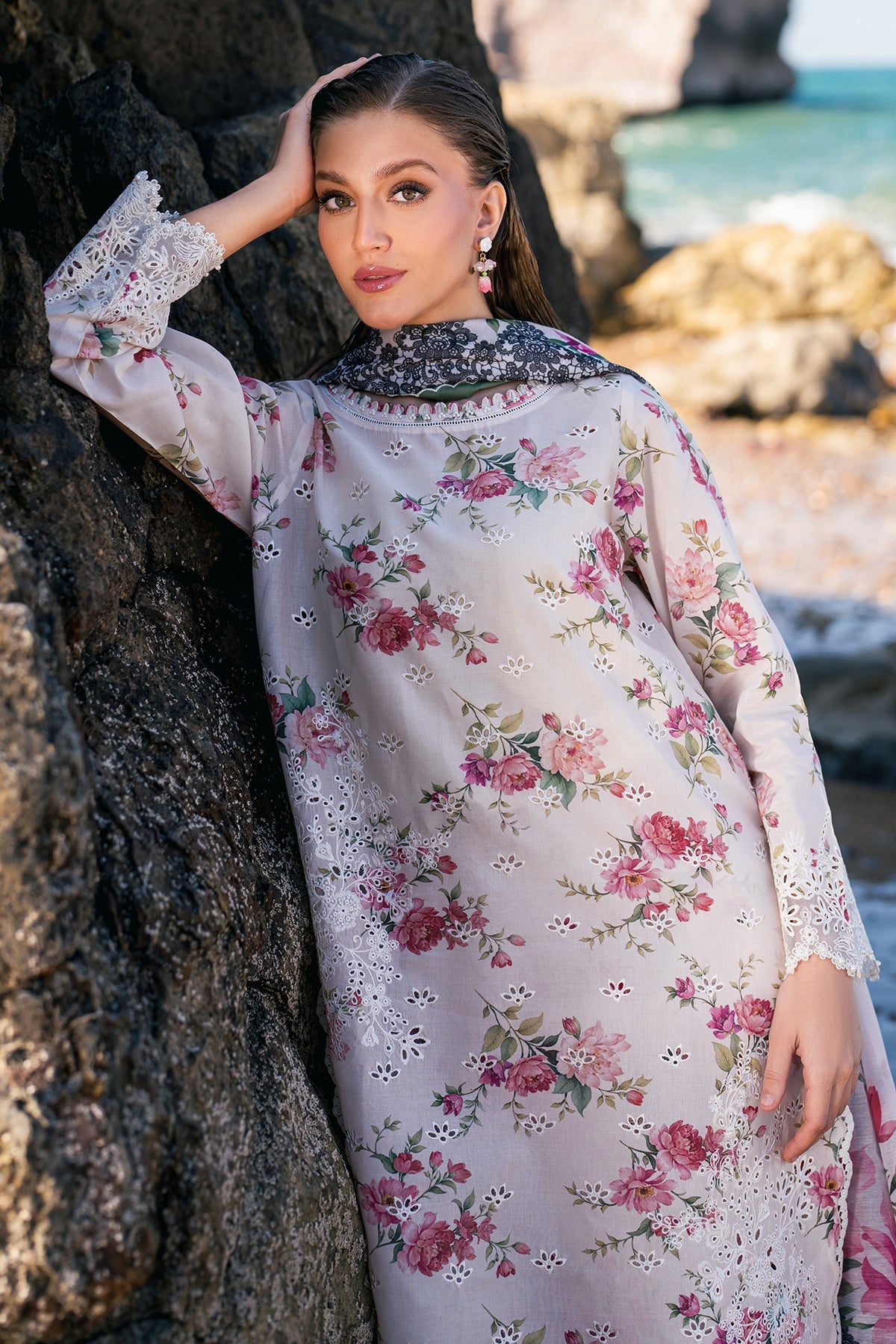 Digital Printed Lawn - 3 PIECE - Vol-01 - D-03