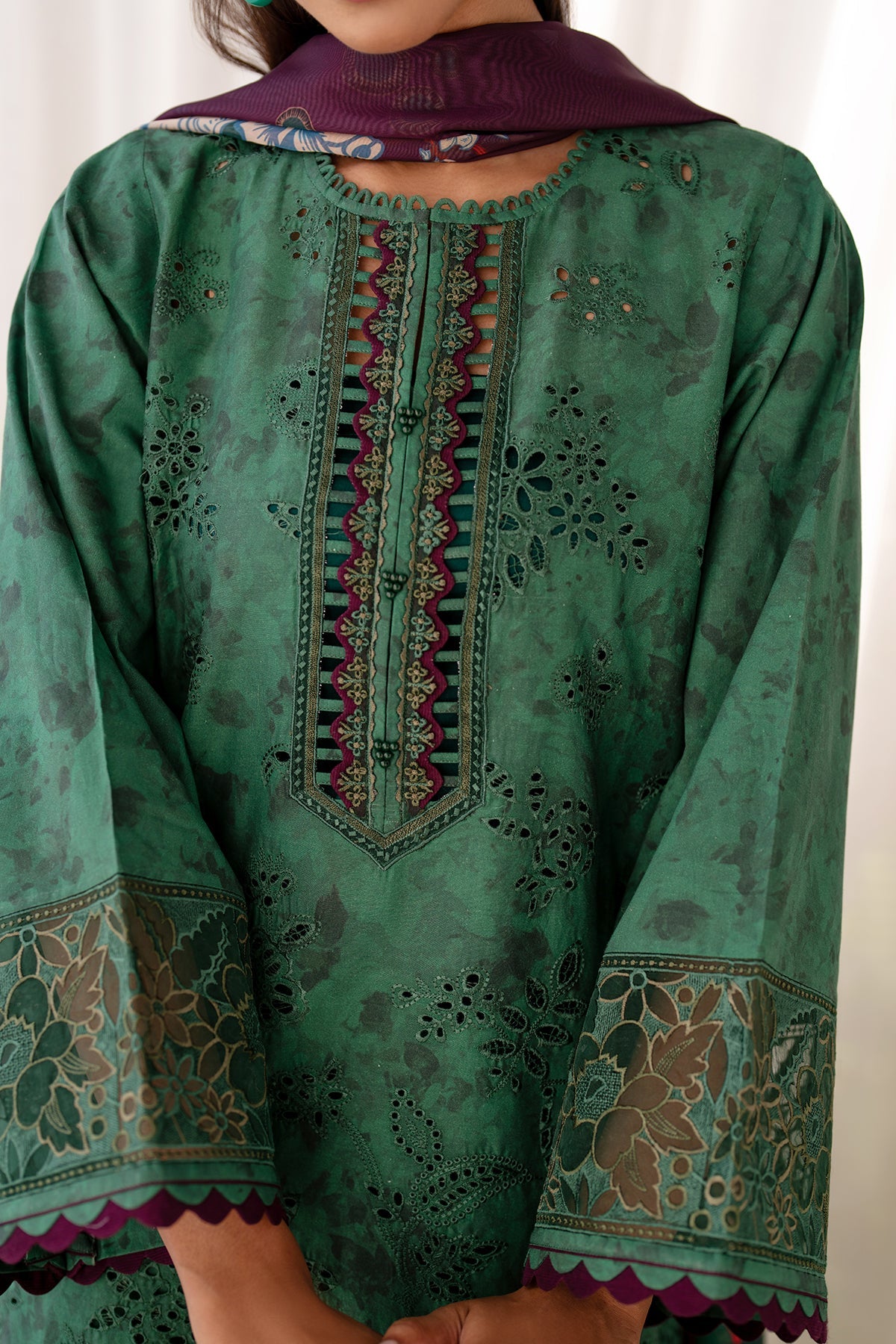 Digital Printed Lawn - 3 PIECE - Vol-01 - D-02